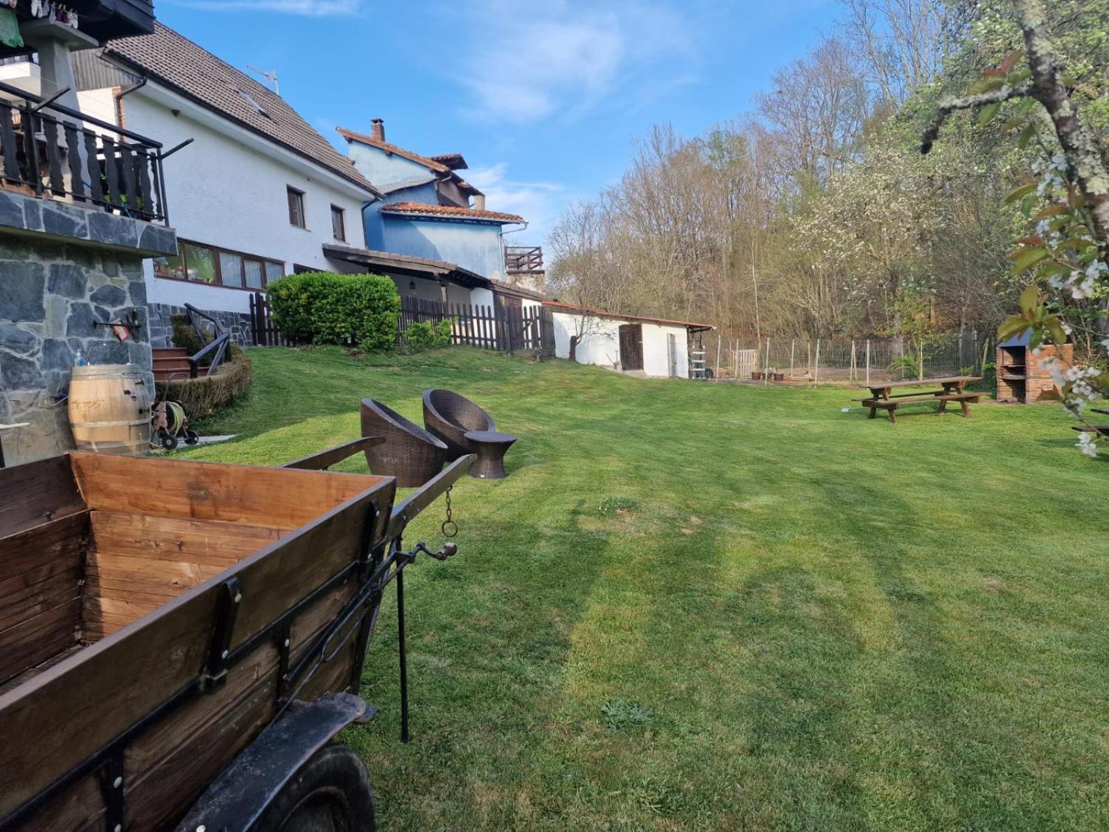 Alojamiento Con Jardin Y Barbacoa Cangas de Onis Ngoại thất bức ảnh